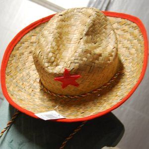 NWT KIDS WESTERN STRAW HAT WITH RED SHERIFF BADGE ON THE FRONT